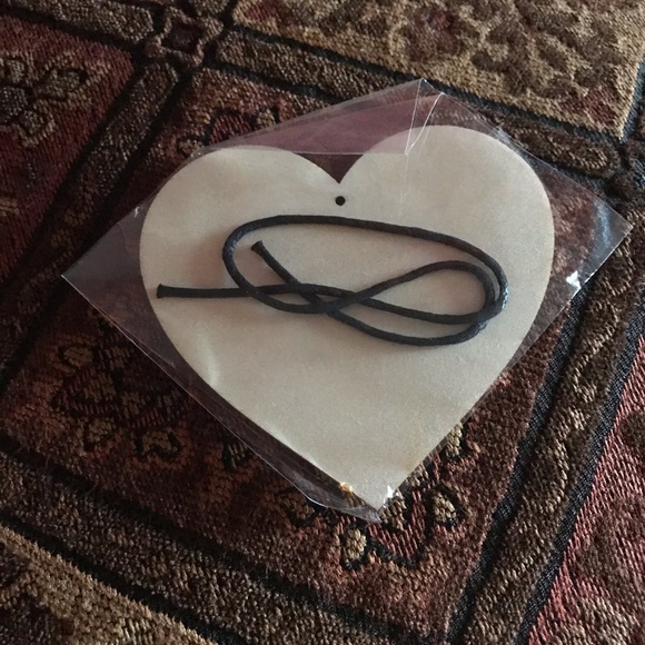 Wooden Heart Colleague Ornament - Picture 2 of 2